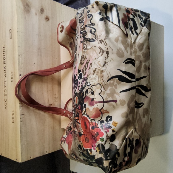 Jimmy Choo graffiti peace paisley coated canvas convertible shoulder tote bag - Picture 6 of 10